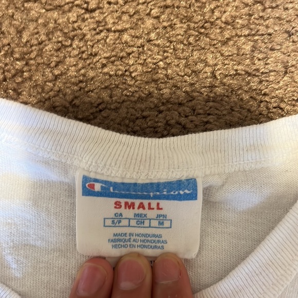White champion sweatshirt - Picture 2 of 4